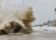 台风“海鸥”在摧毁台湾和菲律宾之后袭击中国